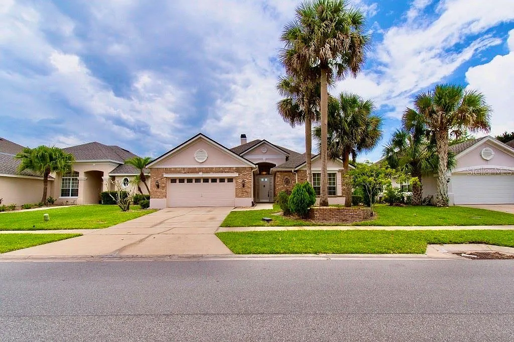 4 bed, 3.0 bath, 2249 sqft, $2,600 — Photo 3