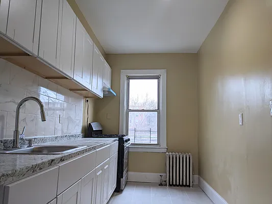 Rented by Highline Residential | media 25