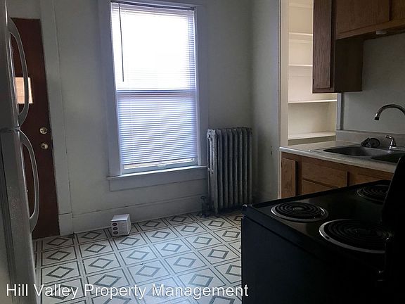 5th image of 639 S 8th St