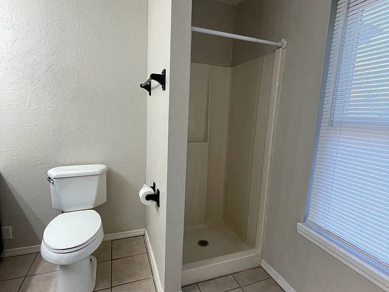 1807 Comanche St NW — Photo 35