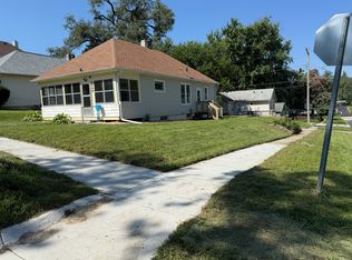 2548 N 64th St, Omaha, NE 68104