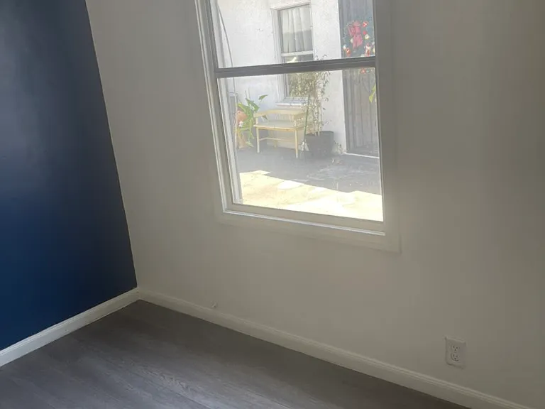1812 S Curson Ave — Photo 9