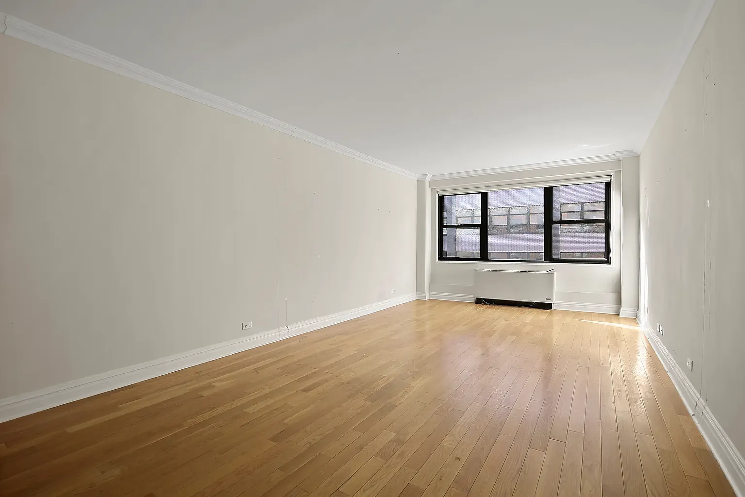 141 East 33rd Street — Photo 2