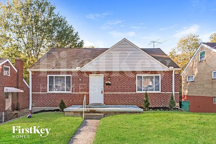 1st image of 2849 Veazey Ave