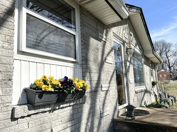 208 Willow Ct, Nashville, TN 37211