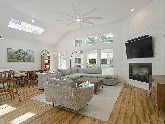 3rd image of 139 Lairds Dr