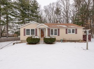 19 Whalom Rd, Lunenburg, MA 01462
