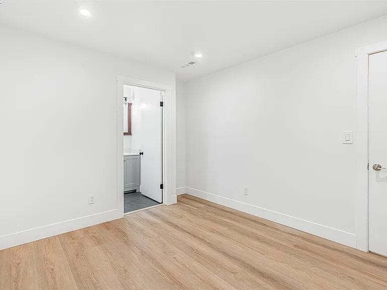 3035 Logan St #A — Photo 11