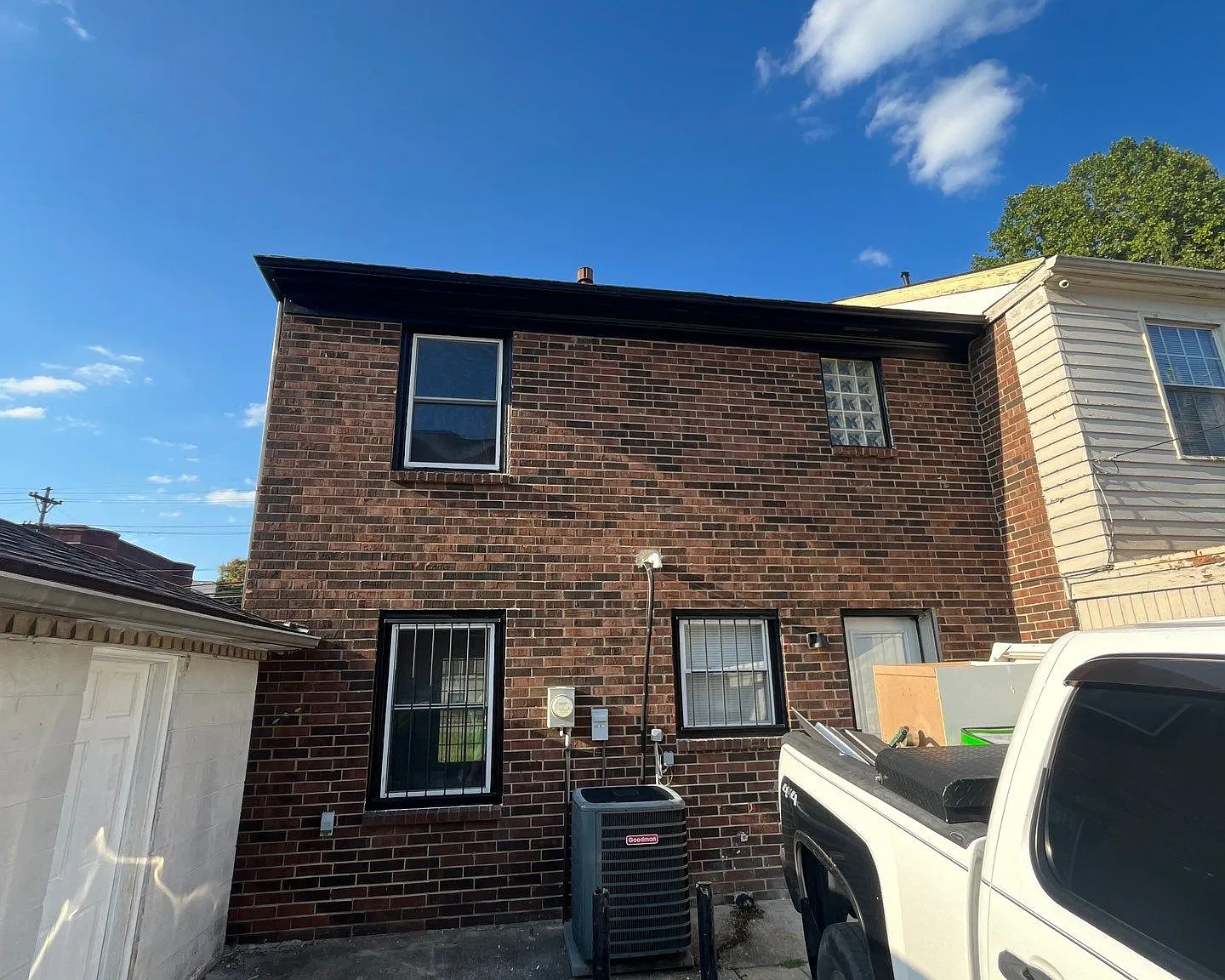 3 bed, 1150 sqft, $1,500 — Photo 2