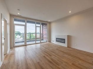 6341 W Belmont Ave #6340-206, Chicago, IL 60634