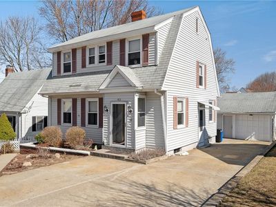 43 N Olney St, Johnston, RI, 02919