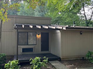 502 Swanbrook Dr #502, Fayetteville, GA 30215