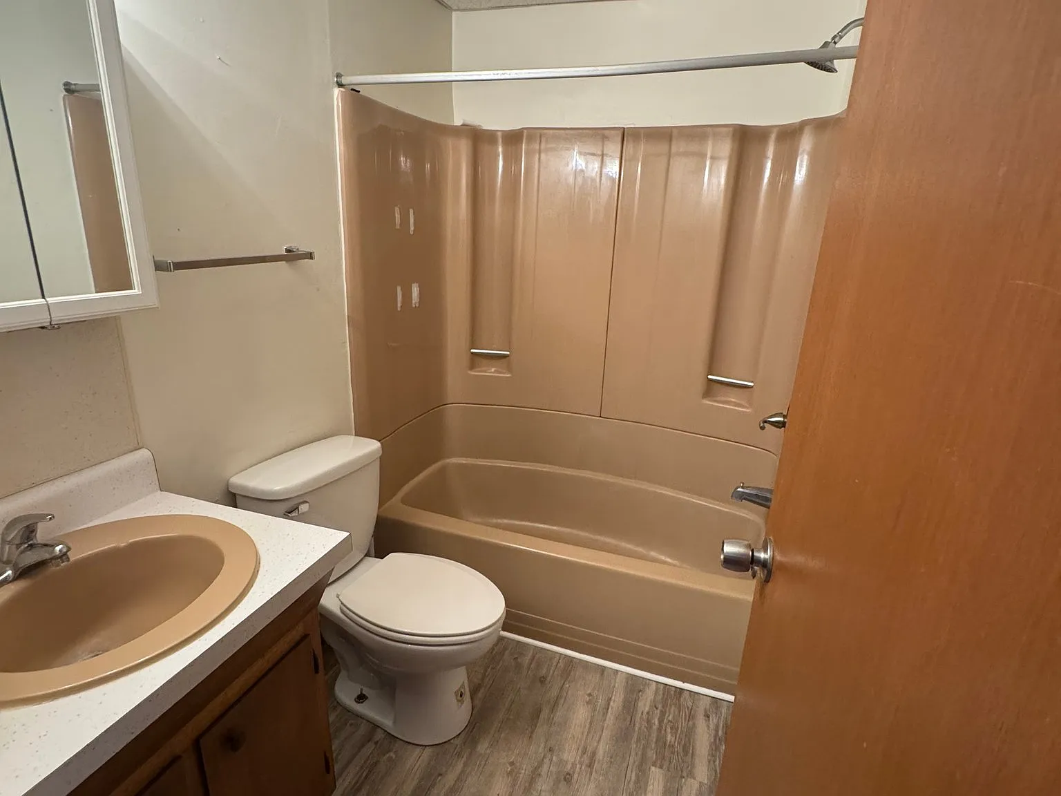 1 bed, 1.0 bath, $625 — Photo 4
