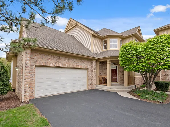 2902 Medinah Ct, Palos Heights, IL 60463