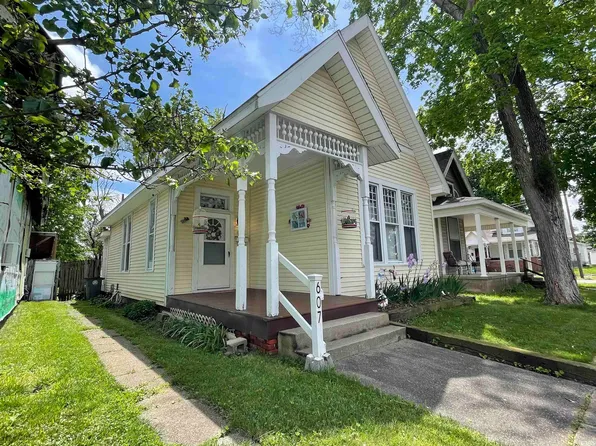 607 N 10th St, Vincennes, IN 47591