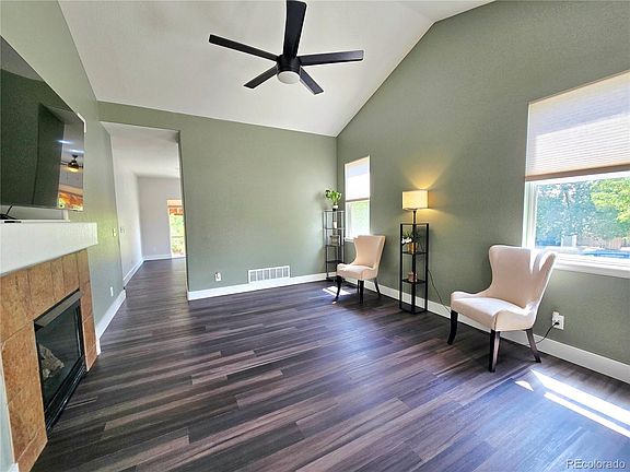4th image of 204 Straw Court