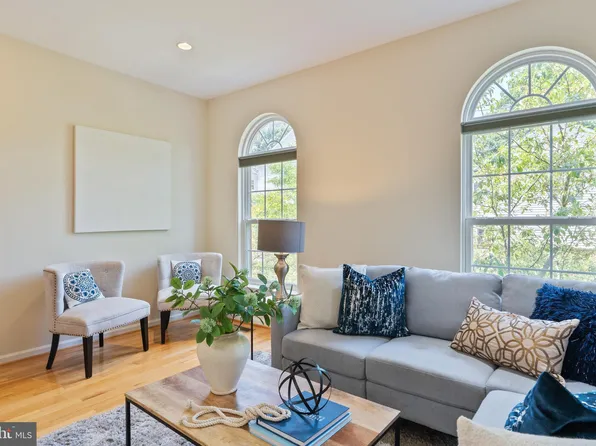 140 Danbury St SW, Washington, DC 20032