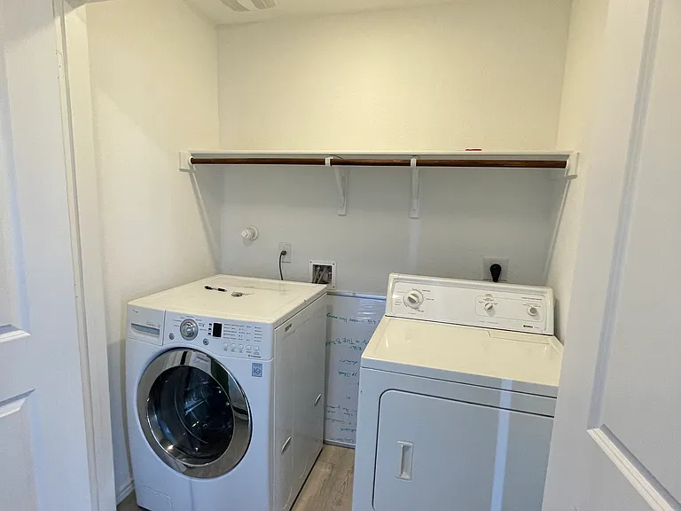 4528 Azure Pl — Photo 5