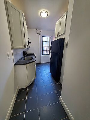 2nd image of 2700 Bronx Park E #Z53