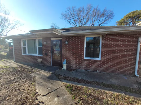 5 Kenneth St, Hampton, VA 23669