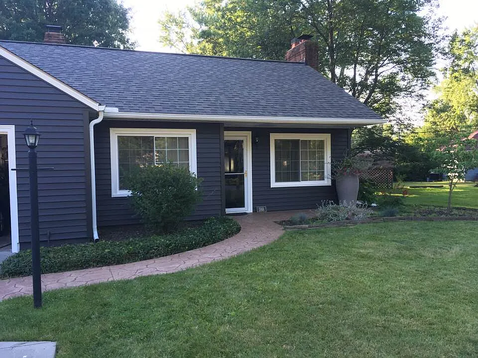 188 Franklin Dr photo 1