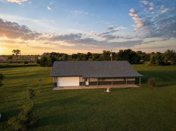1350 S P St, Blackwell, OK 74631