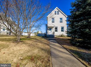 8 E Sylvan Ave, Rutledge, PA 19070