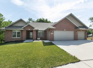 2140 Cobalt Ct, Dubuque, IA 52001