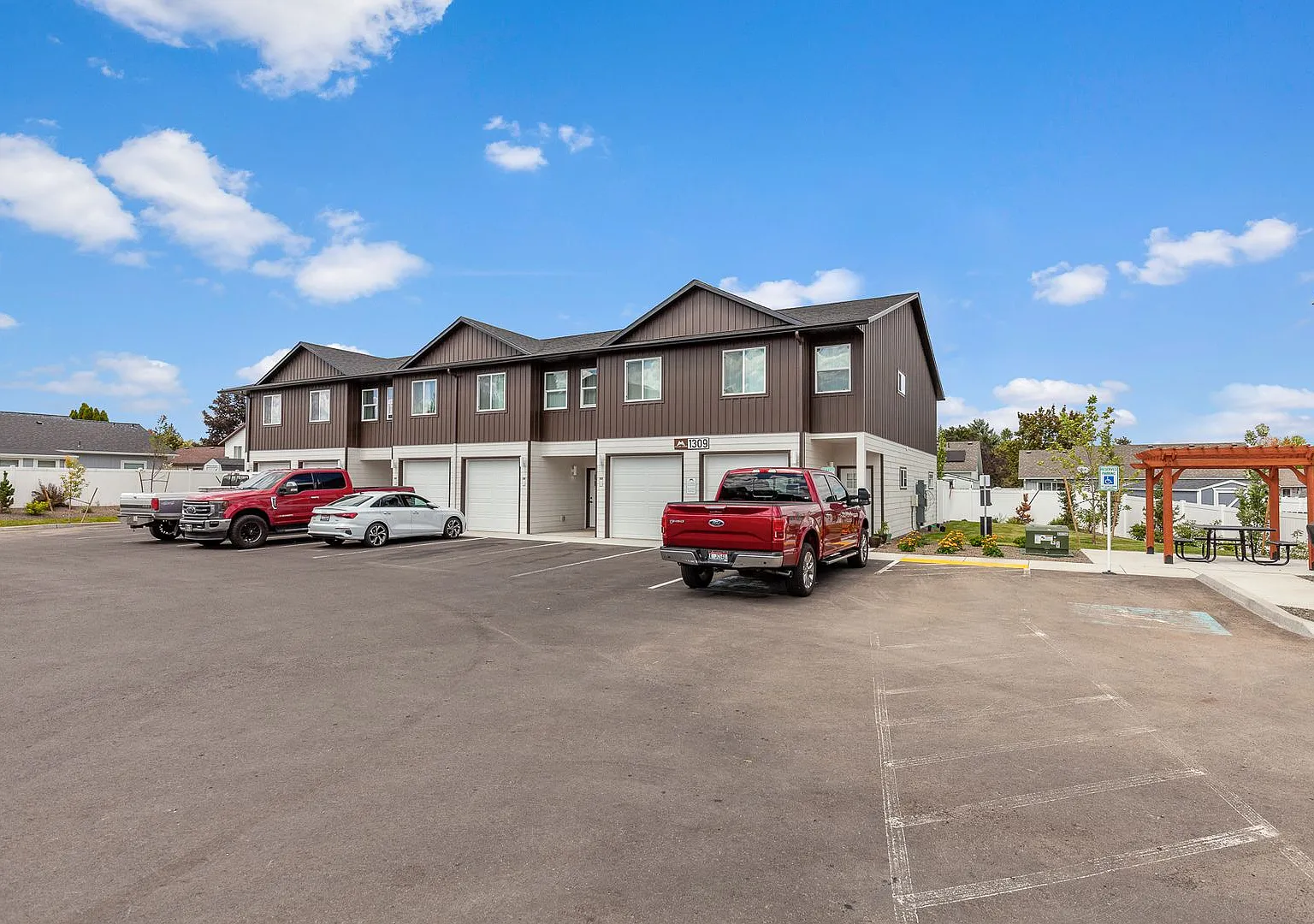 1309 Mullan Lodge — Photo 3