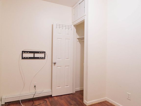 4th image of 51 Clifton Pl #D2