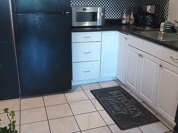 4th image of 270 E Haverhill St APT 10