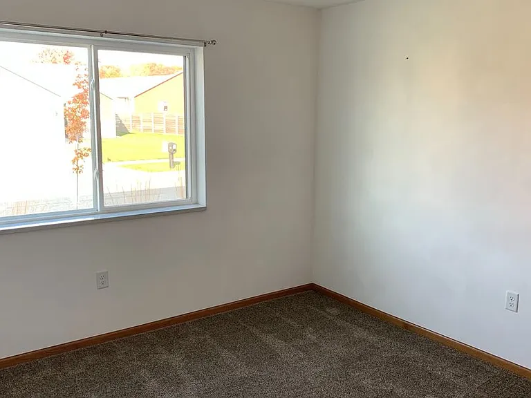 781-785 Brown School Rd — Photo 5