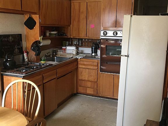 4th image of 2057 E 53rd Pl