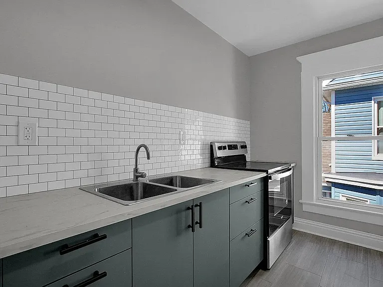 193 Central Ave #3 — Photo 9
