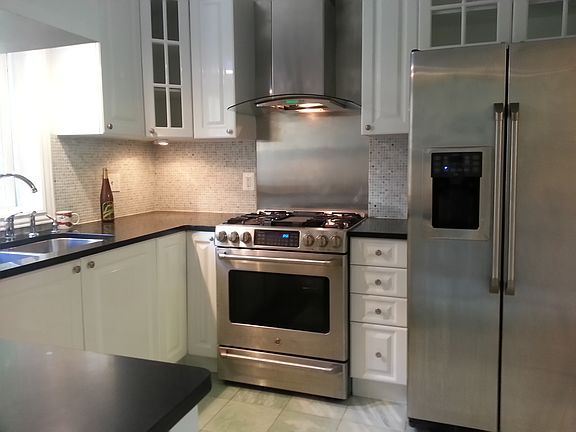 2nd image of 2321 Madison Sq #Townhouse