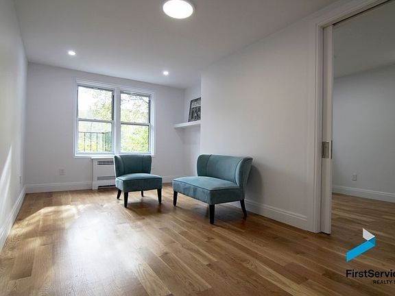 3rd image of 330 Haven Ave APT 4G