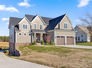 953 Equestrian Dr, Soddy Daisy, TN 37379