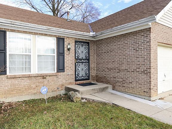 2nd image of 1204 Thomas Ct