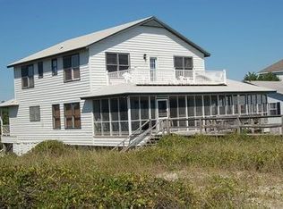 570 Parker Dr, Pawleys Island, SC 29585
