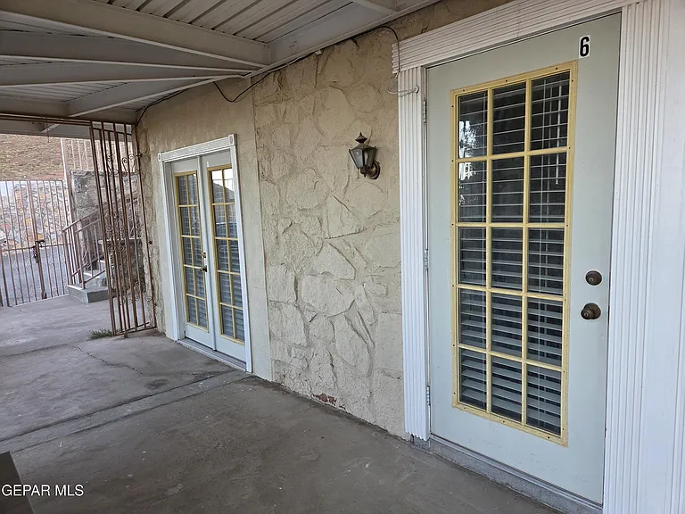 2333 Morehead Ave #6 — Photo 11