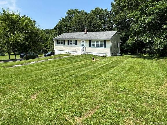 2nd image of 20 Meadow Avenue