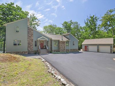 2350 Eagle Path, Bushkill, PA, 18324