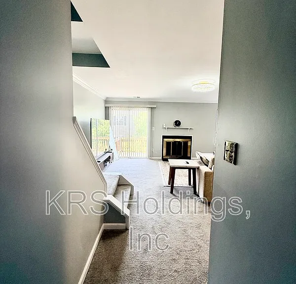 4232 Stockbridge Dr — Photo 6