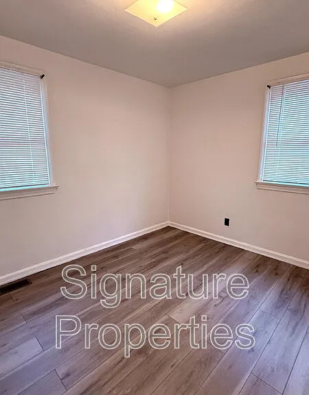 401 Craven St — Photo 12