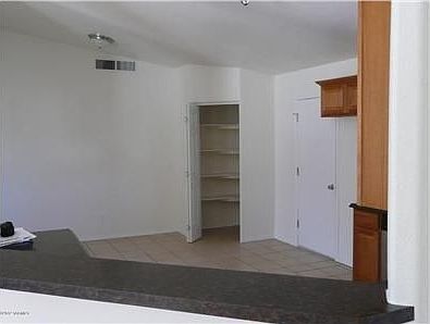 5th image of 1497 W Locke Dr