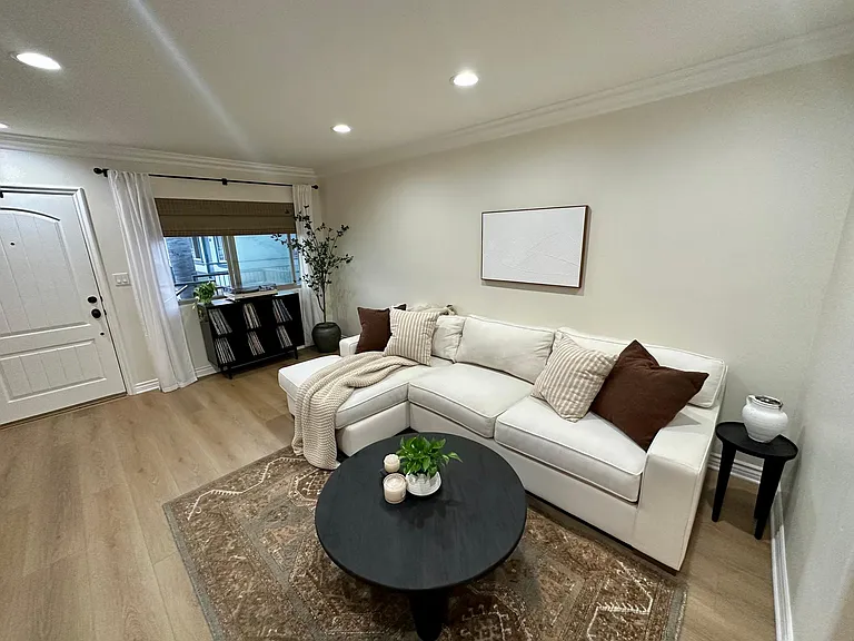 1450 Iris Ave #26 — Photo 7