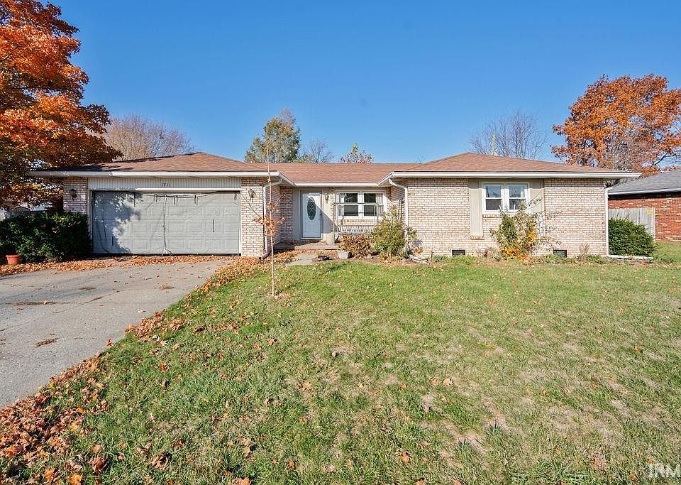 1st image of 1711 E Cadillac Dr