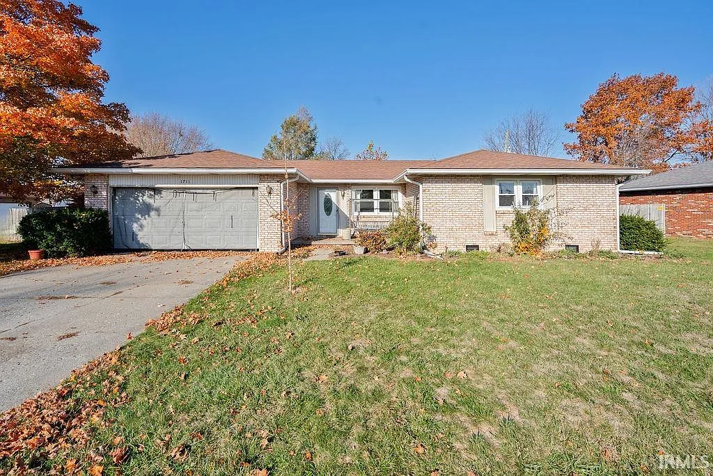 1711 E Cadillac Dr photo 1