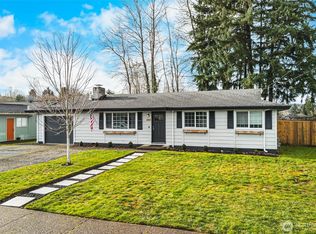 924 9th St SW, Puyallup, WA