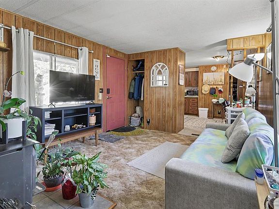 5th image of 412 Fireside Street
